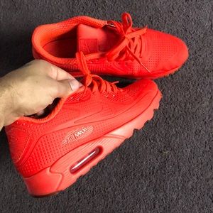 IF SHOES ARE STILL POSTED THEY'RE STILL FOR SALE!